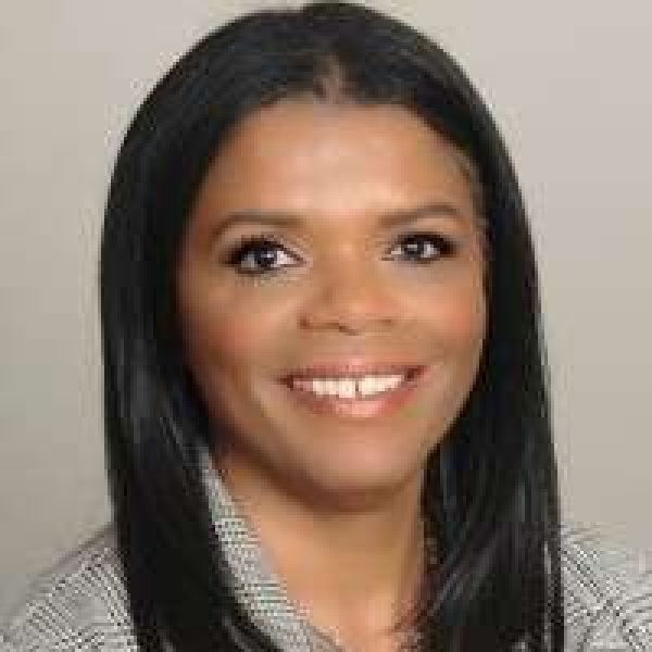 Ingrid Headshot